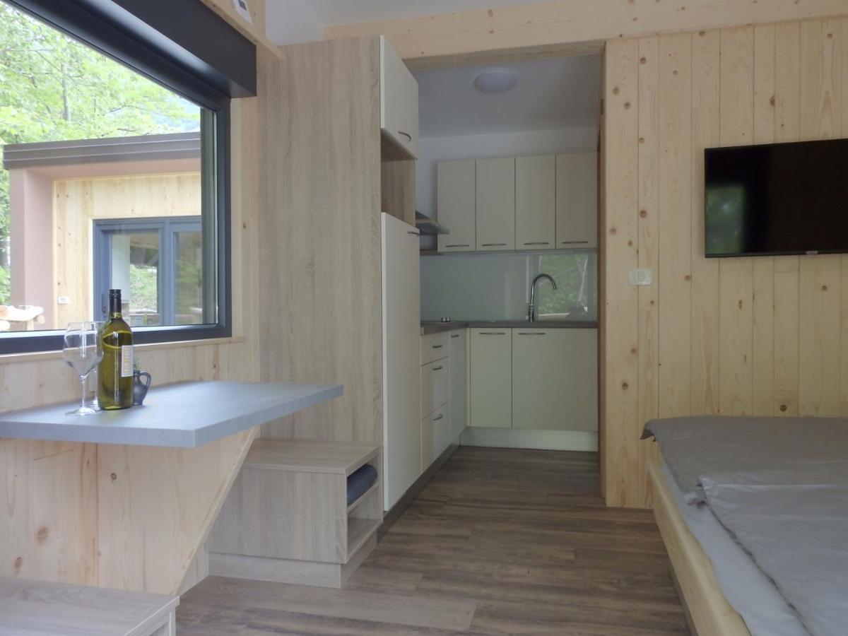 Pocitniski Hisici - Small Holiday Houses Ajdovščina Exteriör bild