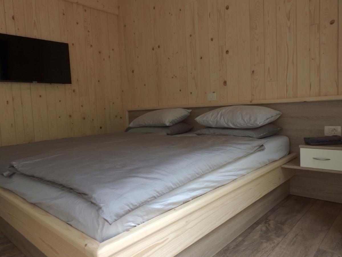 Pocitniski Hisici - Small Holiday Houses Ajdovščina Exteriör bild